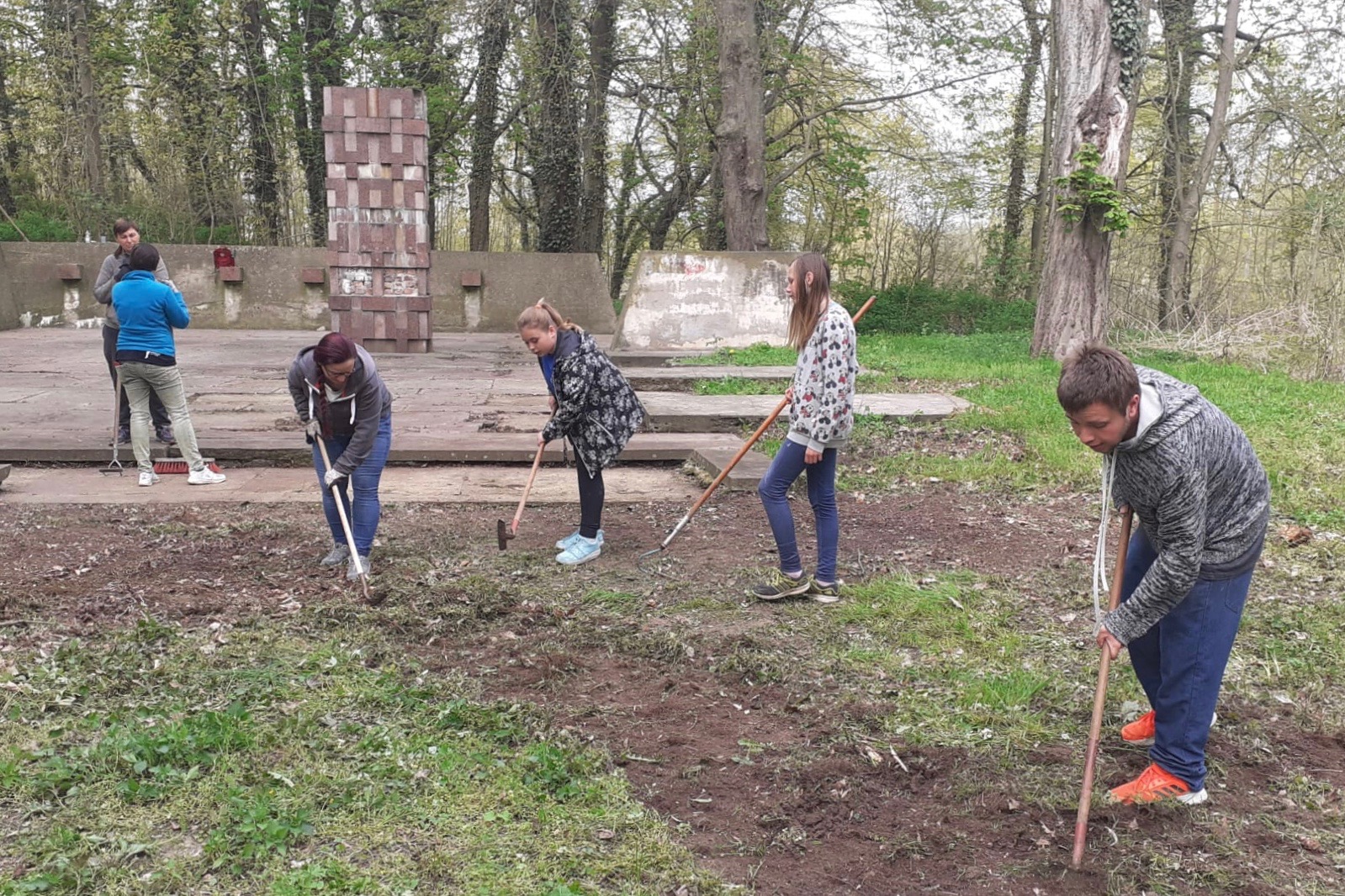 "Mach mit schöner unsere Stadt & unseren Garten" Max Akademie Strasburg